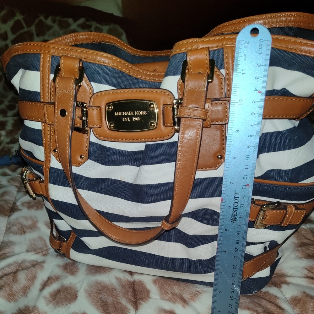 Michael kors purse